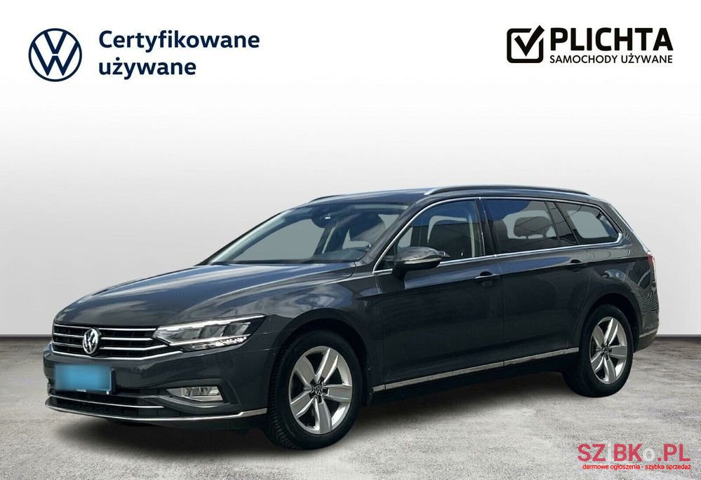 2019' Volkswagen Passat Variant photo #1