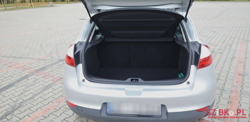 2010' Renault Megane photo #6