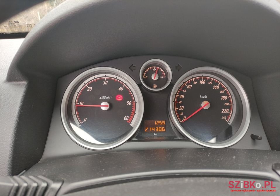 2007' Opel Astra photo #3