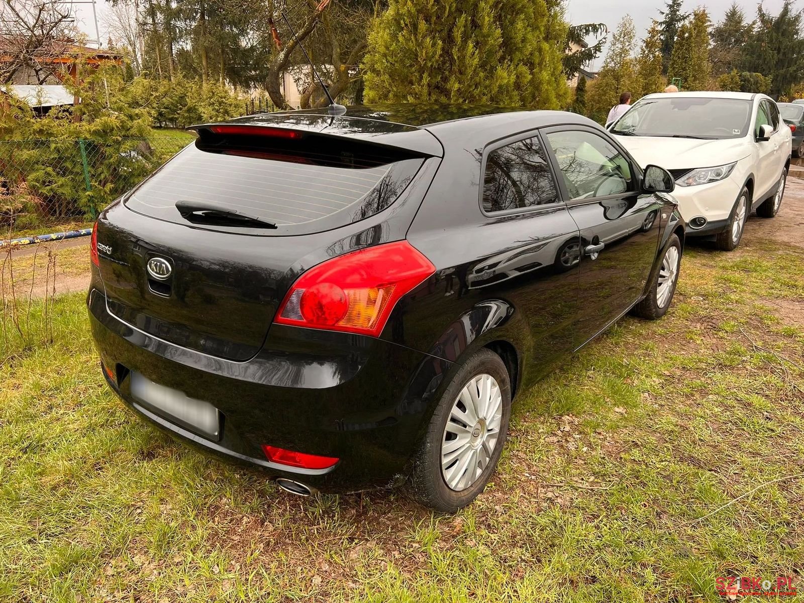 2009' Kia Proceed photo #2