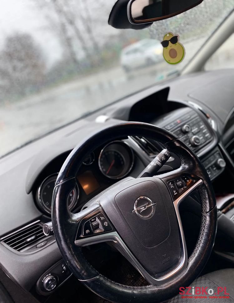 2016' Opel Zafira 2.0 Cdti Cosmo S&S photo #4