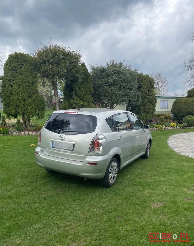 2007' Toyota Corolla Verso photo #5