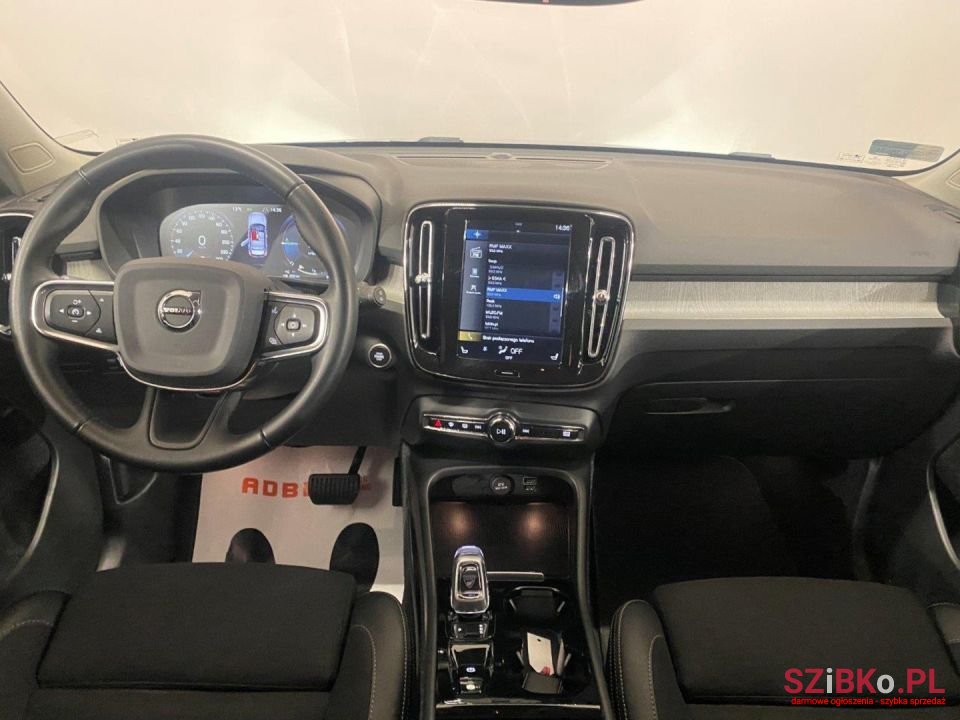 2020' Volvo Xc 40 photo #3