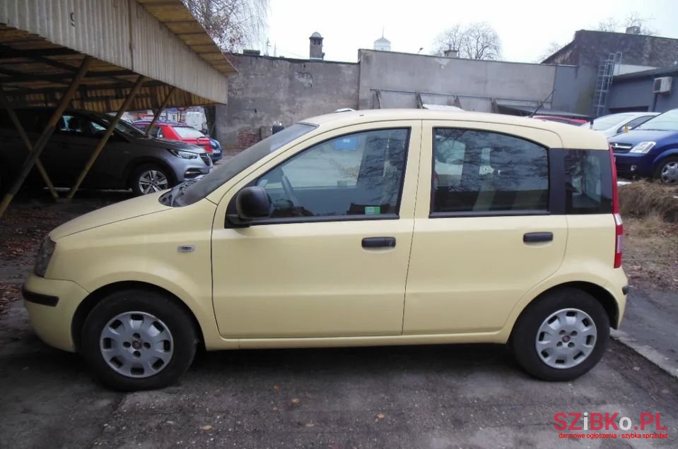 2011' Fiat Panda photo #4