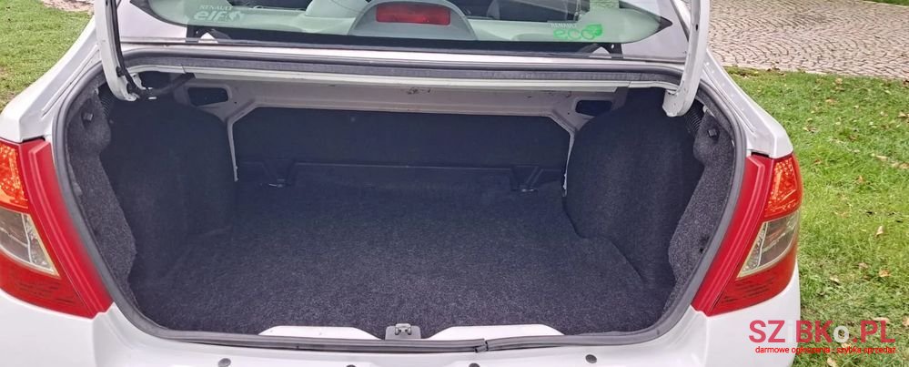 2012' Renault Thalia photo #4