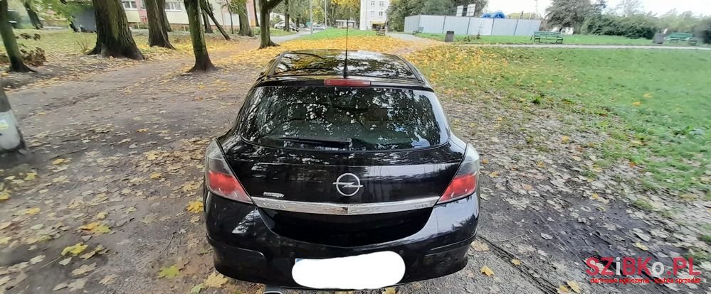 2006' Opel Astra photo #2