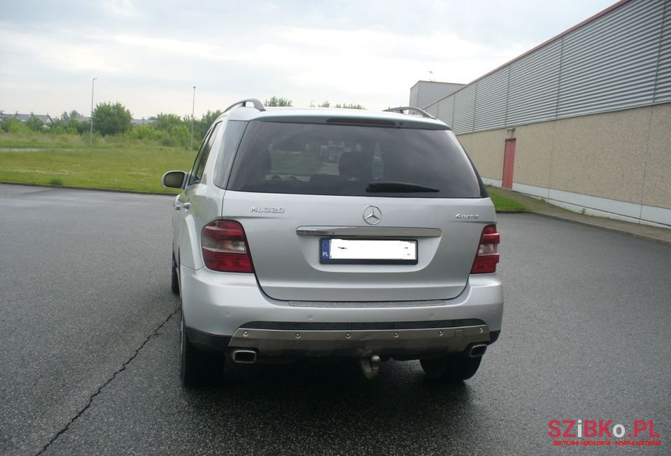 2008' Mercedes-Benz Ml photo #5