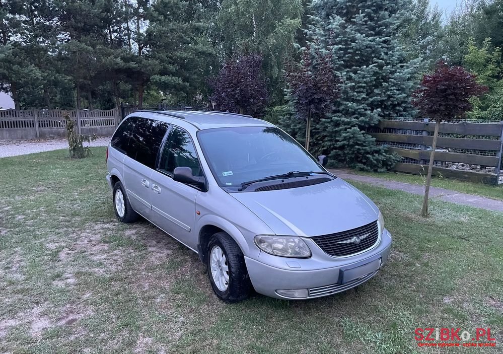 2003' Chrysler Voyager 2.5L Crd Lx photo #2