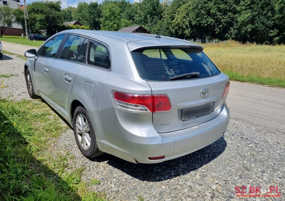 2011' Toyota Avensis 2.0 D-4D Luna photo #2