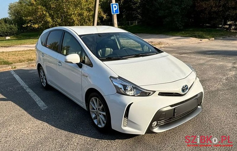 2016' Toyota Prius+ photo #1