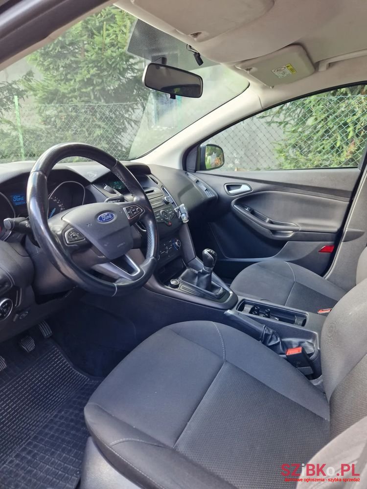 2017' Ford Focus 1.6 Trend photo #4