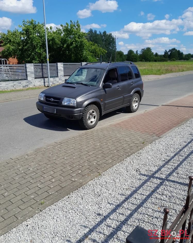1999' Suzuki Grand Vitara 2.0 Td photo #3
