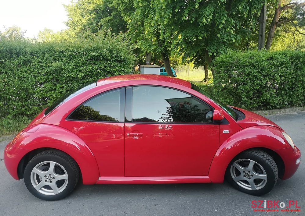 2001' Volkswagen New Beetle 2.0 photo #5