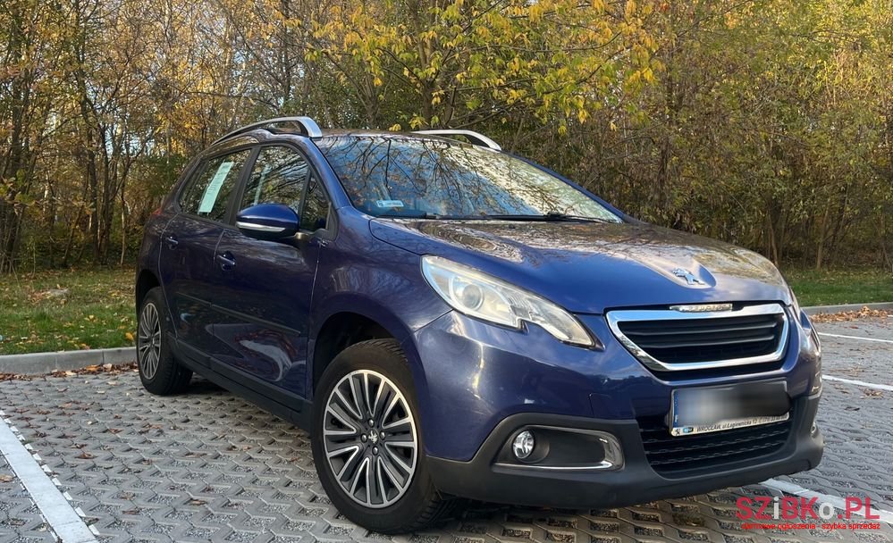 2013' Peugeot 2008 photo #1