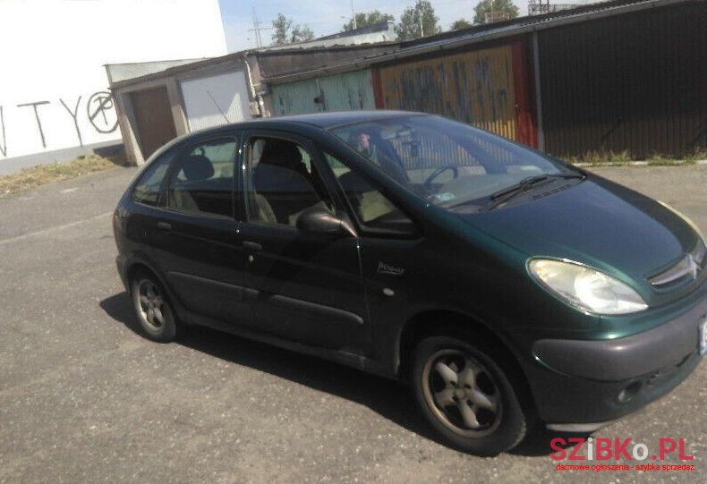 2000' Citroen Xsara Picasso photo #1