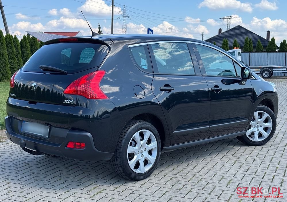 2009' Peugeot 3008 120 Vti Style photo #4