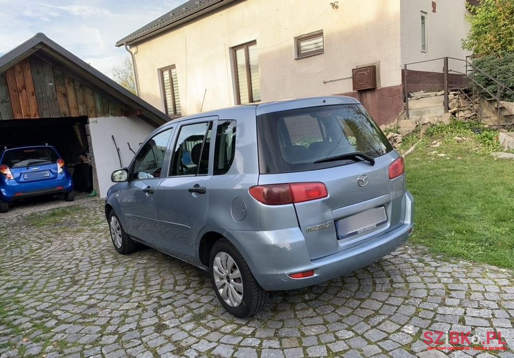 2005' Mazda 2 photo #4