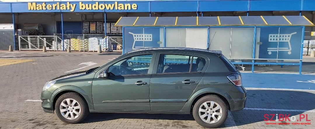 2009' Opel Astra photo #1