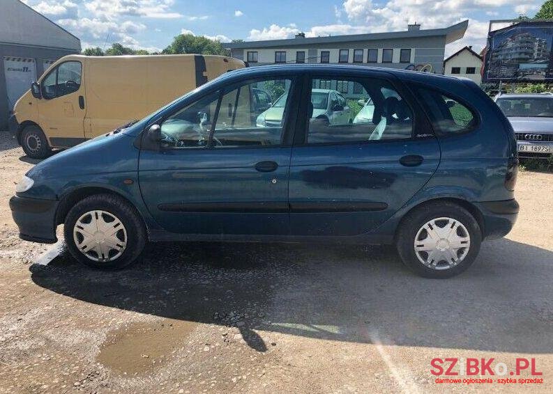1999' Renault Megane photo #1