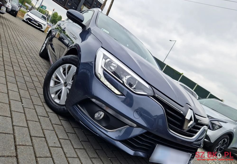 2019' Renault Megane photo #3