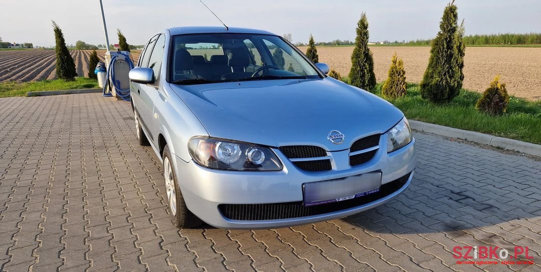 2006' Nissan Almera photo #4