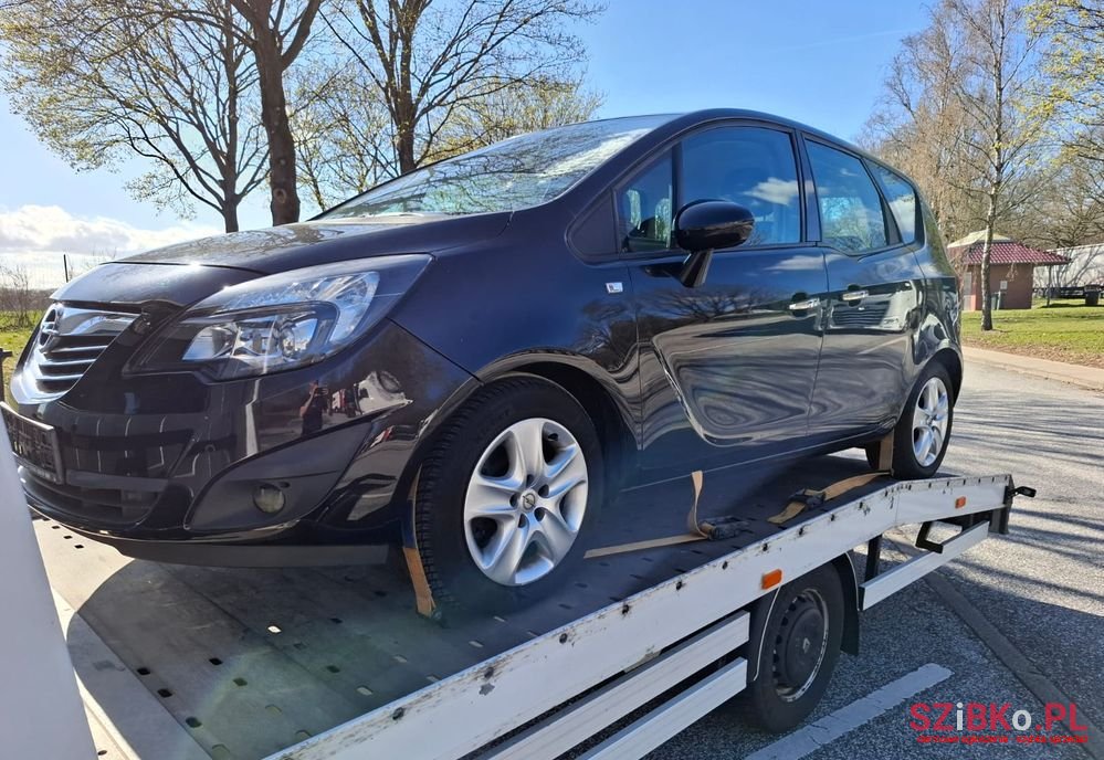 2010' Opel Meriva 1.4 T Cosmo photo #1