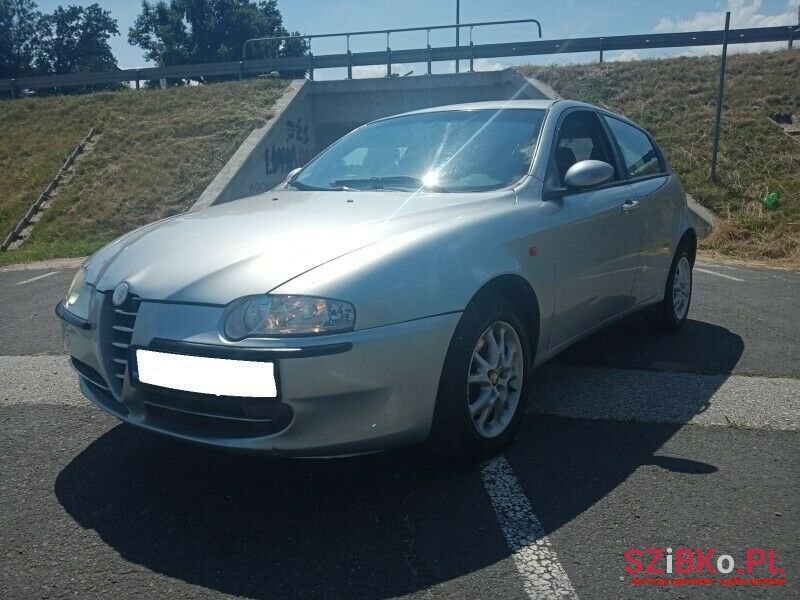 2003' Alfa Romeo 147 photo #1