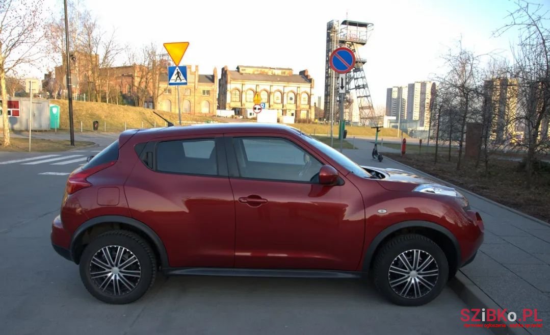2011' Nissan Juke photo #2
