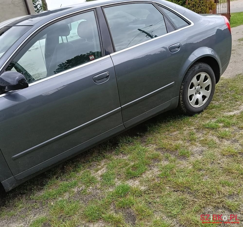 2002' Audi A4 Avant 1.8T photo #3