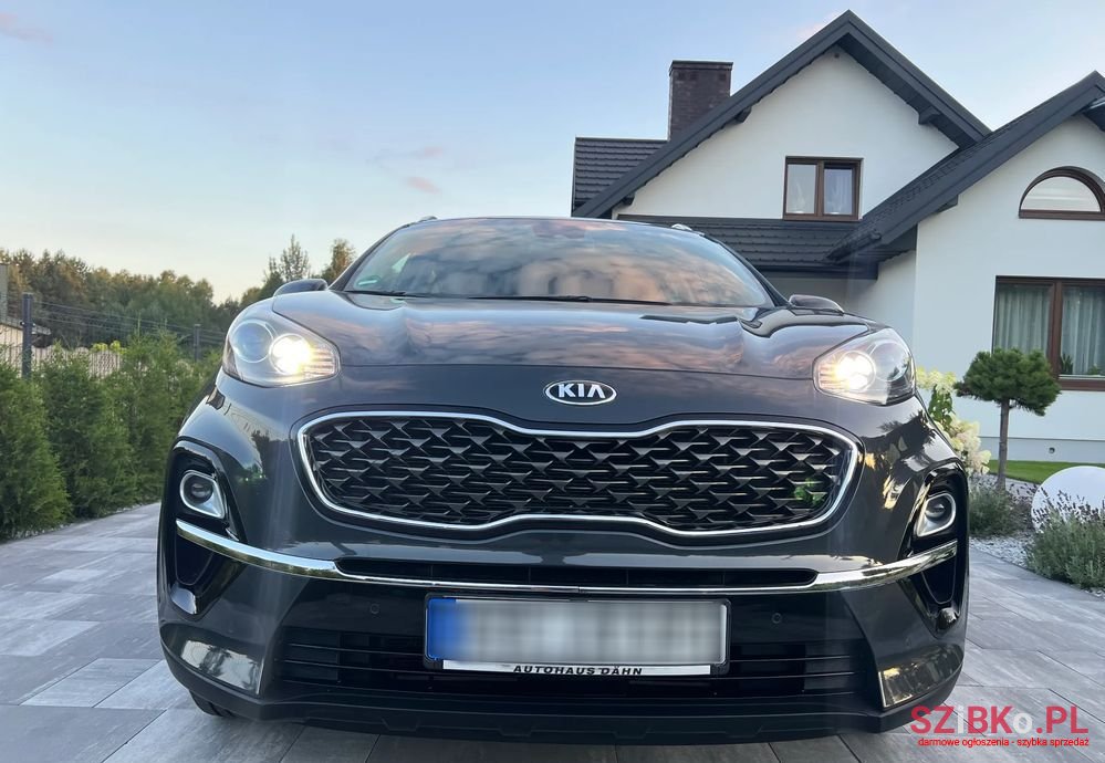 2020' Kia Sportage photo #2