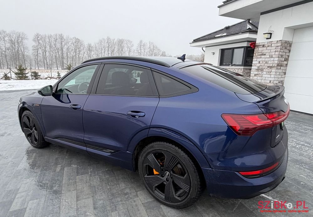 2021' Audi Q8 Sportback E-Tron photo #3