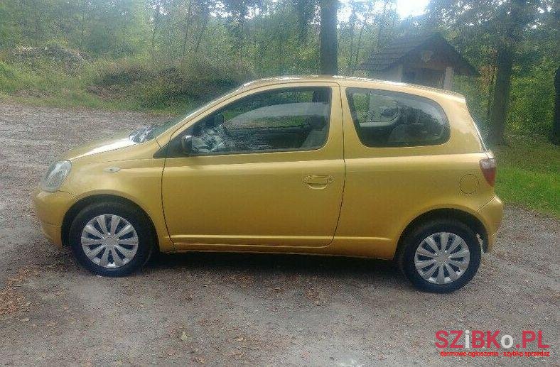2000' Toyota Yaris photo #1