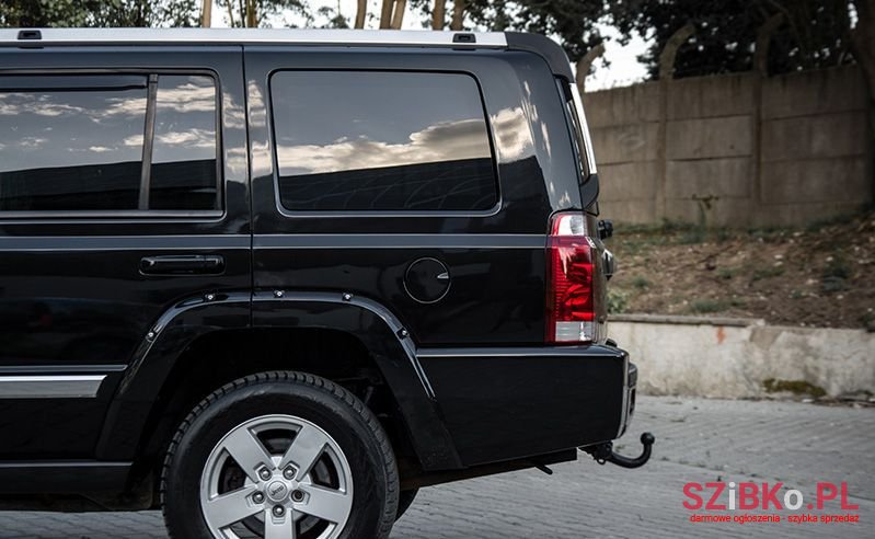 2008' Jeep Commander photo #4