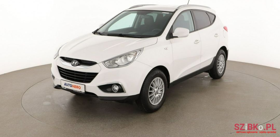 2012' Hyundai ix35 photo #1