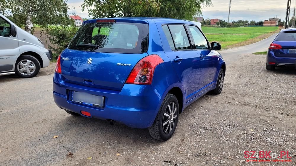 2009' Suzuki Swift 1.3 Comfort photo #4