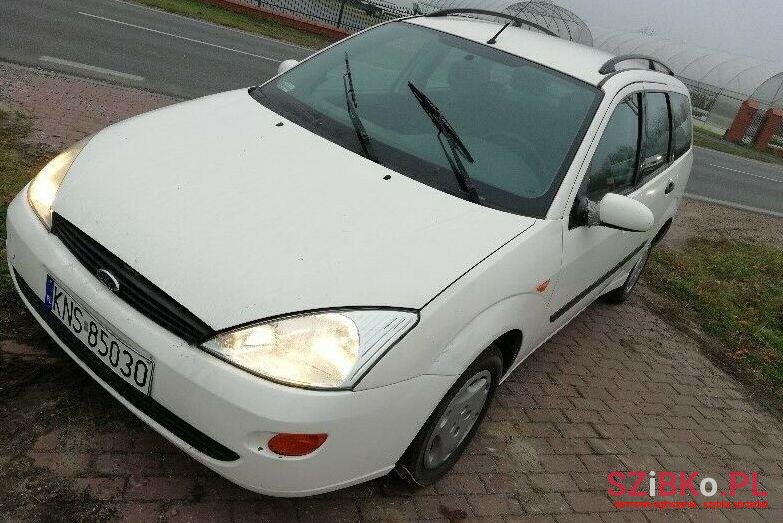 2001' Ford Focus photo #1