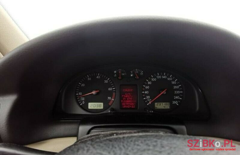 1998' Volkswagen Passat photo #6