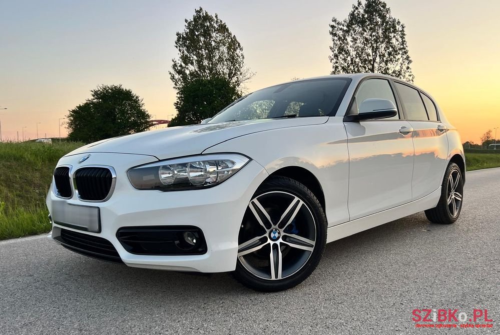 2016' BMW 1 Series photo #1
