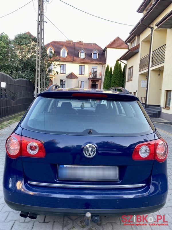 2006' Volkswagen Passat photo #5