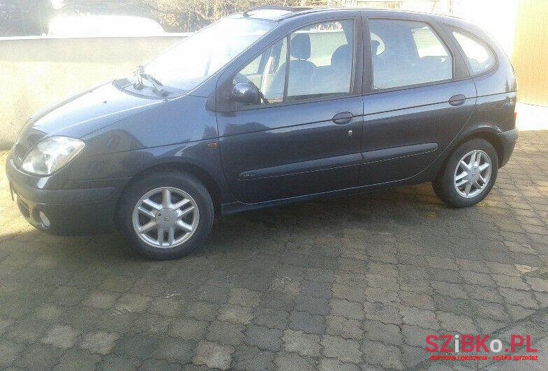 2001' Renault Scenic photo #1