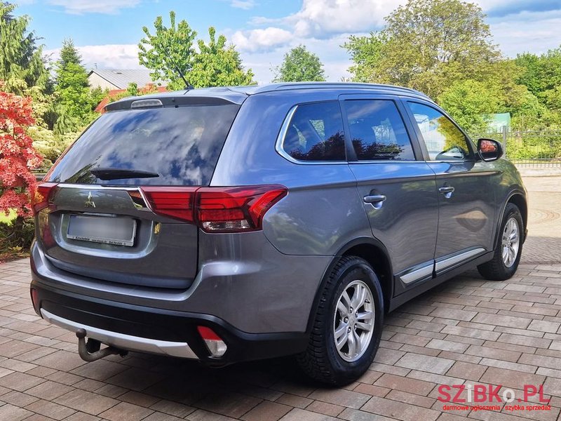 2017' Mitsubishi Outlander 2.0 Invite + 2Wd photo #4