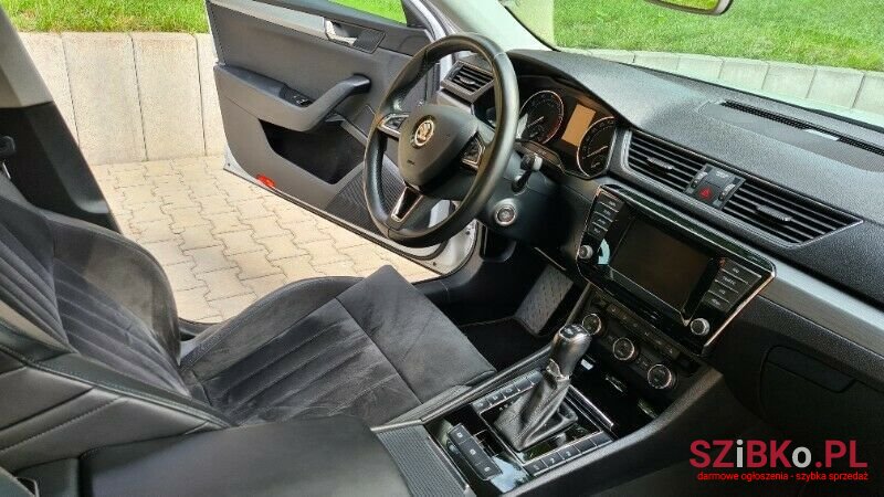 2016' Skoda Superb photo #3