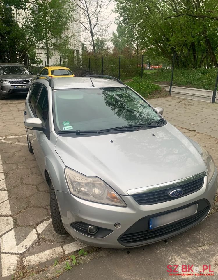 2010' Ford Focus photo #6