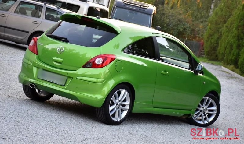2011' Opel Corsa 1.4 16V Edition 150 photo #3