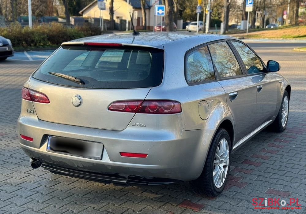 2008' Alfa Romeo 159 photo #4