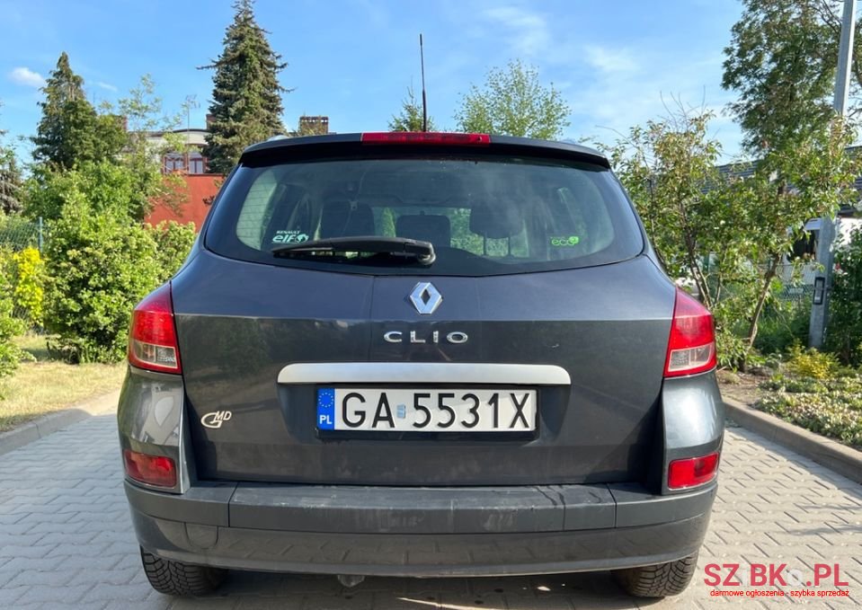 2008' Renault Clio photo #6