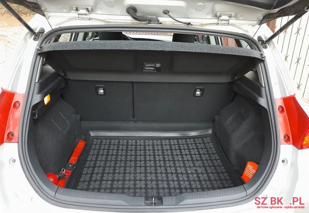 2014' Toyota Auris 1.33 Vvt-I Active photo #5