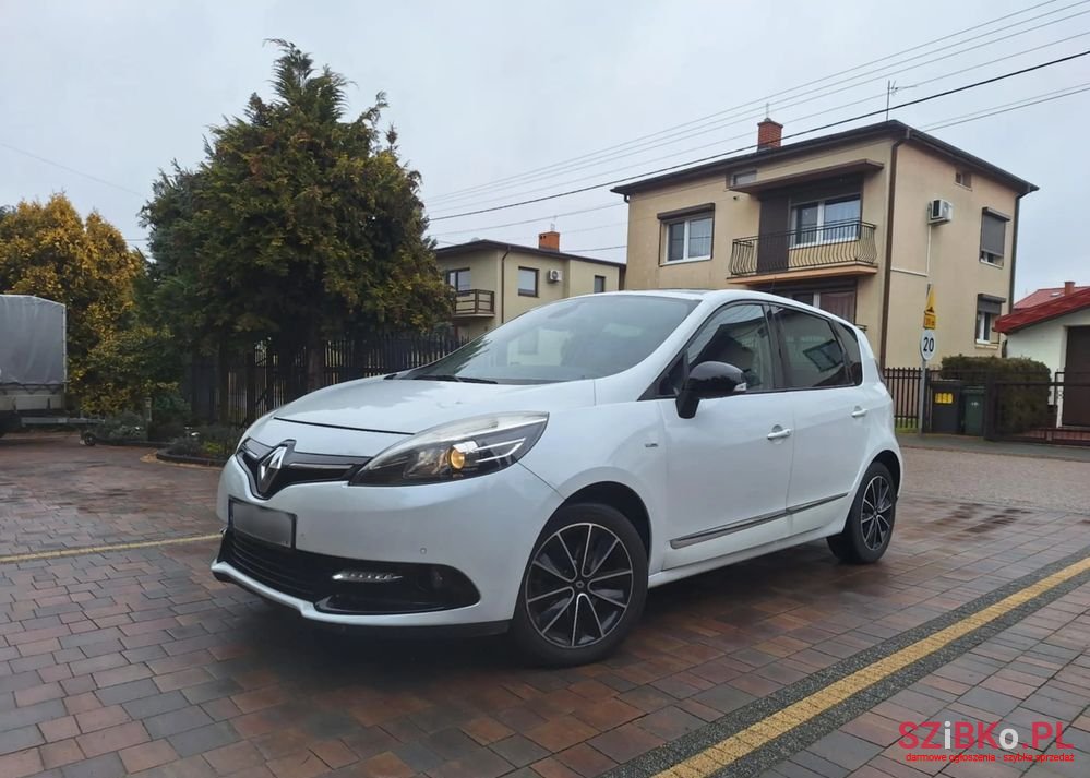 2013' Renault Scenic photo #3