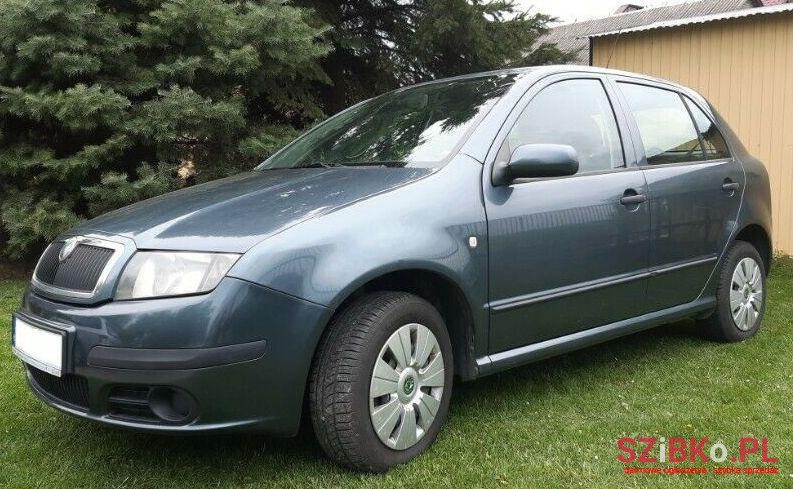 2006' Skoda Fabia photo #1