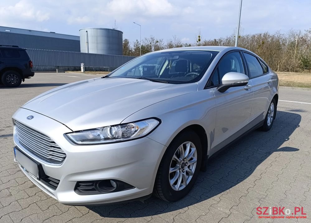 2016' Ford Mondeo photo #2